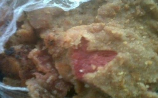 Familia intoxicada tras comer milanesas en mal estado: murieron un hombre, cuatro perros y dos gatos