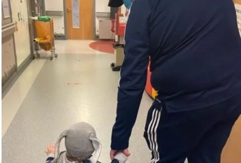 No lo dejan ver a su hijo de 1 año en estado crítico por la cuarentena