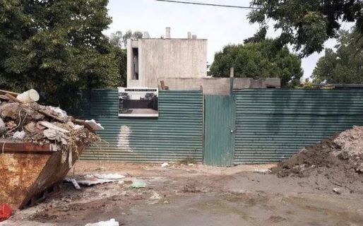 Arrojó al vacío a un albañil porque no le gustó cómo quedó el trabajo