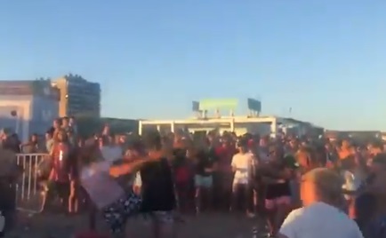 Batalla campal en Pinamar: una joven resultó herida por un botellazo y habrían rugbiers involucrados