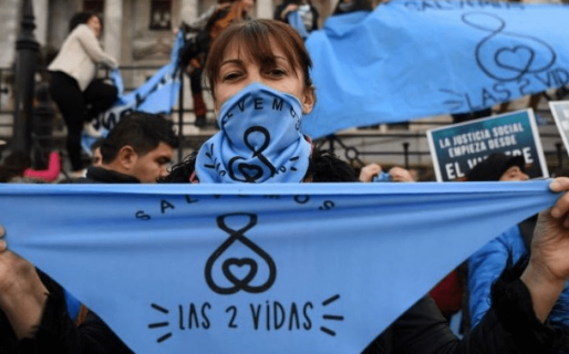 Grupos “celestes” exigen que las embarazadas vean el feto en una ecografía antes de abortar