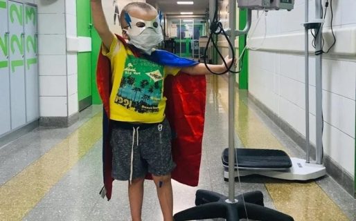 Invitan a decorar de amarillo comercios, vidrieras y autos en apoyo a la ley oncopediatrica