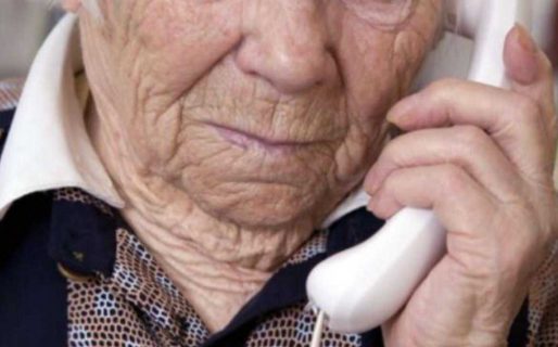 La llamaron para sacarle sus ahorros y a los insultos evitó la estafa