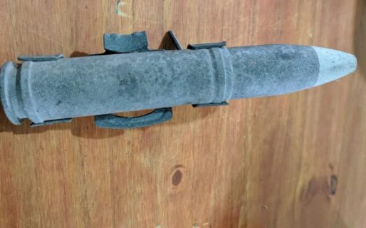 Encontraron munición de artillería en barrio Máximo Abasolo