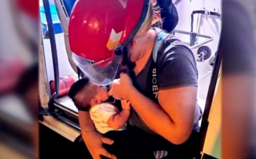 Una bombera amamantó a su bebé en pleno incendio y la imagen se hizo viral