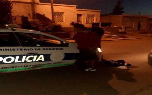 Interceptaron a un hombre que circulaba con cocaína y $45.000