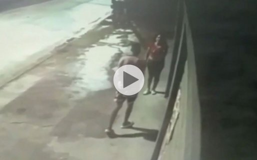 Mató a su novio de una puñalada en el corazón en plena calle