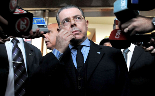 El ex juez Norberto Oyarbide denunció que Mauricio Macri le ofreció dinero para que se corriera de una causa