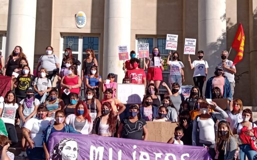 Diferentes colectivos de mujeres se sumaron a la marcha nacional contra el femicidio de Úrsula Bahillo