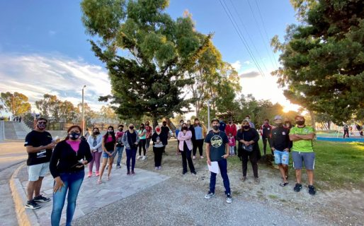 Vecinos de Palazzo: «Estamos cansados de ir y que las autoridades nos cierren la puerta»