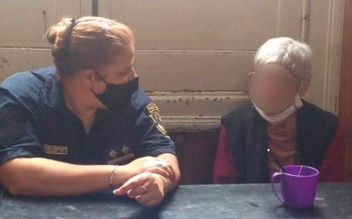 Una abuela se pasó 3 días tomando leche en polvo porque no tenía plata para comprar comida