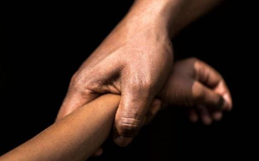 Docente condenado a 10 años por abusar de una alumna