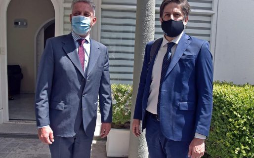 «Con esta firma de acuerdo estamos teniendo un gesto muy importante con los empleados públicos»