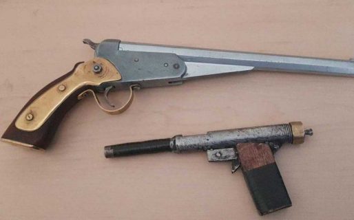 Entregó dos armas de un familiar en la comisaría