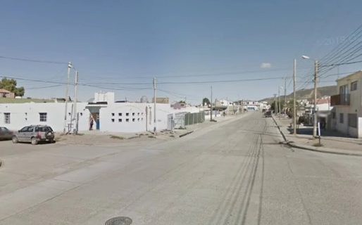 Violento asalto: Amenazaron con un cuchillo a una mujer para robarle la mochila y el celular