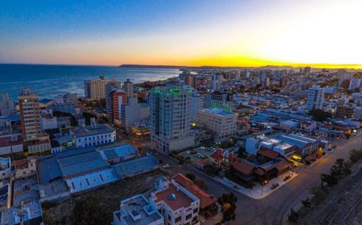 Sábado fresco que antecede a un domingo con casi 20 grados y mucho viento