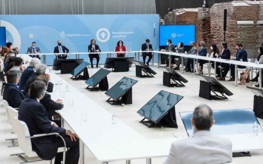 El escándalo de las vacunas agrega más incertidumbre al plano económico