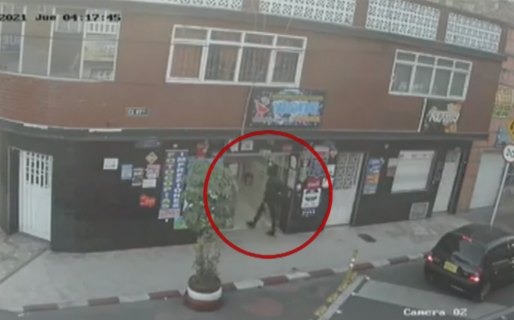 Una chica de 14 años se enfrentó a los machetazos a un motochorro