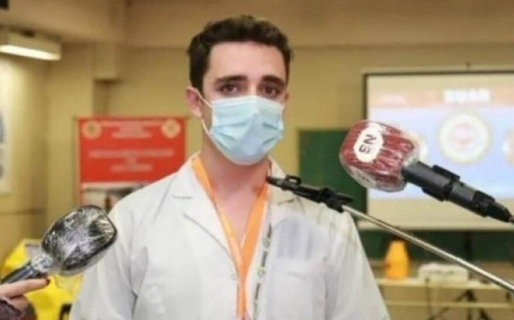 Médico trucho: Tiene 19 años, atendió durante la pandemia y ahora está detenido