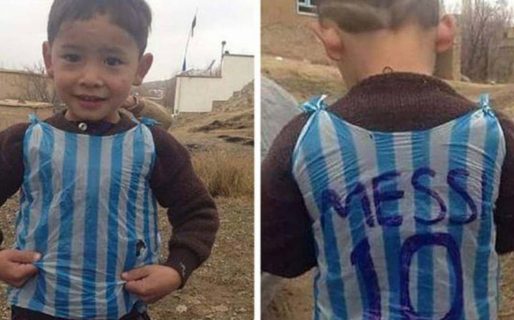 El calvario del chico que se hizo una camiseta de Messi con una bolsa
