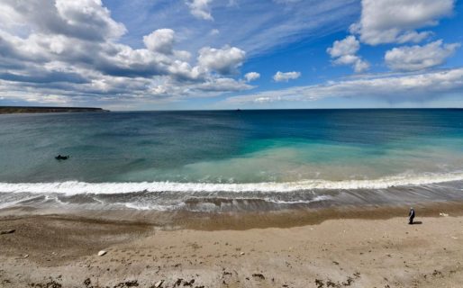 Dos mujeres sufrieron complicaciones para salir del agua y debieron ser rescatadas