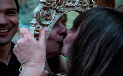 Se casó con ella misma porque se “hartó de esperar al hombre indicado”