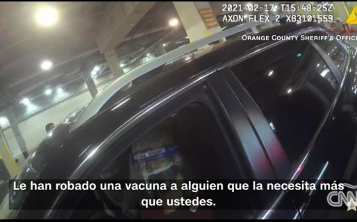 Dos mujeres se disfrazaron de ancianas para recibir la vacuna contra el Covid-19