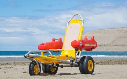 Rada Tilly ya cuenta con una “silla anfibia” para personas con dificultad de movimiento