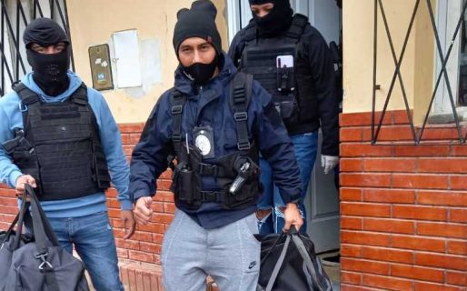 Secuestraron casi un centenar de prendas de vestir que ofrecían por Facebook