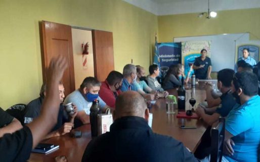 Oficiales y encargados de comisaría se capacitaron en violencia de género