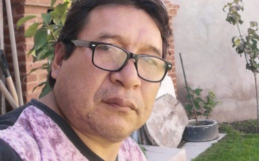 Denuncian que un docente cobra su sueldo en Chubut pero vive en Tucumán