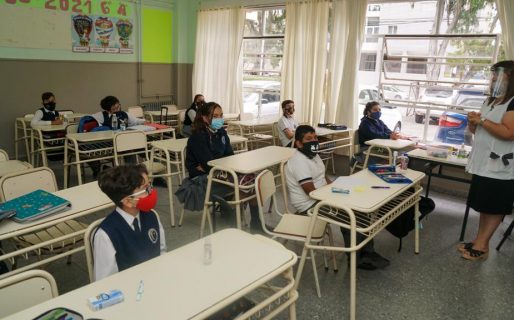 «En la escuela N° 1 solo hay dos docentes haciendo retención de servicios»
