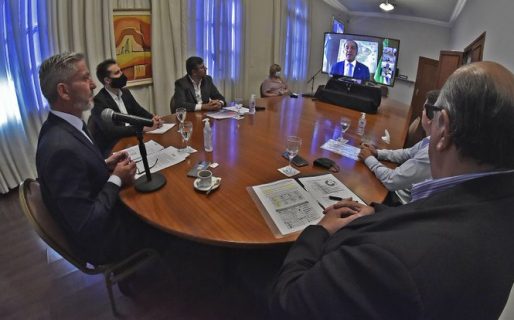 Arcioni se reunió con Scioli en videoconferencia