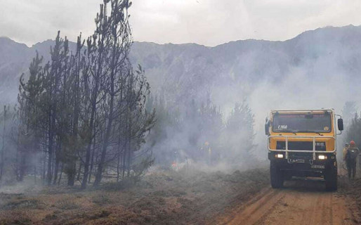 Después de 43 días de trabajo, controlaron el incendio en las afueras de El Bolsón