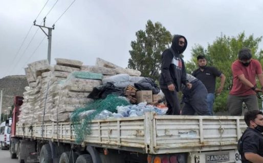 El Municipio envía dos camiones con donaciones a las zonas afectadas por los incendios forestales