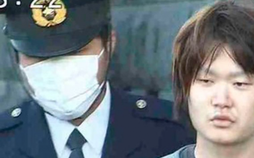 La horrorosa historia del chico japonés que decapitó a su amigo y dejó su cabeza en la puerta del colegio