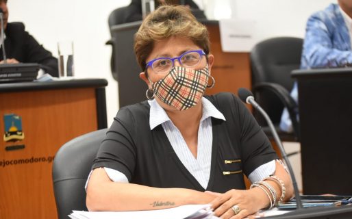 «Tenemos que debatir todos los servicios, no uno solo»