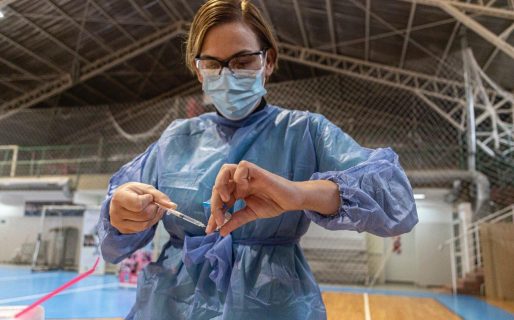 Ministros de salud de todas las provincias se unen para pedir un freno a la presión judicial y política contra la vacunación