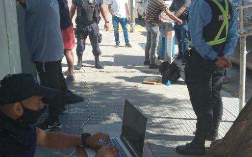 Detuvieron a dos hombres que circulaban con drogas