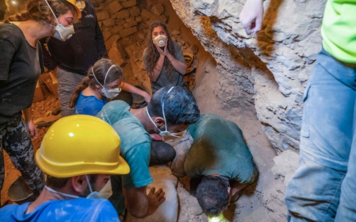 Hazaña arqueológica: hallan un texto bíblico de 2000 años de antigüedad en el Mar Muerto