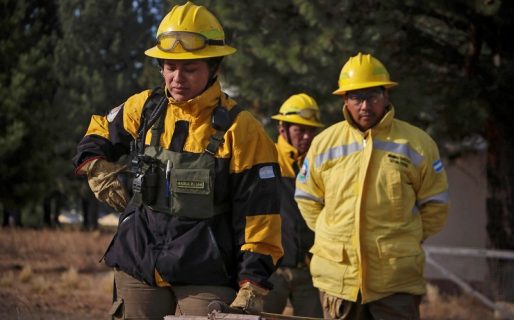 Provincia despliega recursos y junto a otras instituciones trabaja en el operativo de control del fuego
