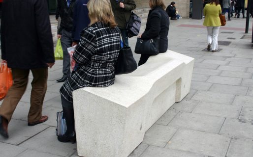 El banco más molesto del mundo, cuyo único propósito debe ser sentarse