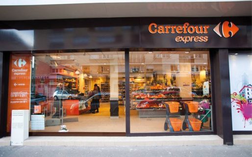Denuncian a Carrefour por colgarse de la luz