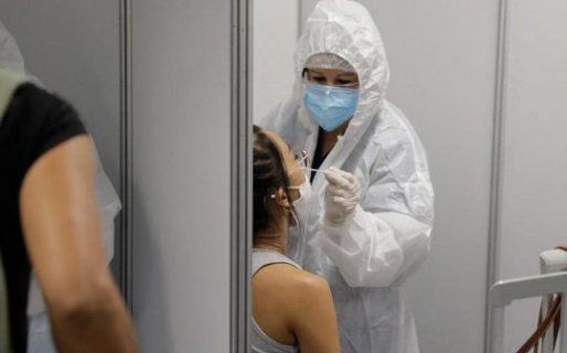 Confirmaron 5 muertes y 1.881 contagios en las últimas 24 horas