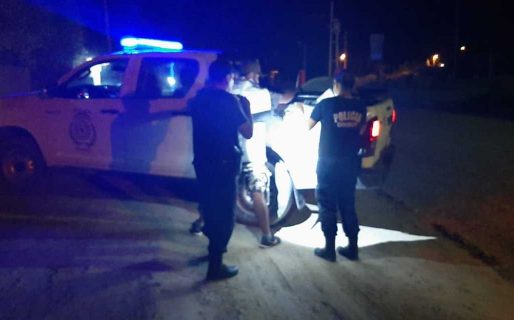 Tiene una prohibición de acercamiento y se metió ebrio a la casa de su expareja