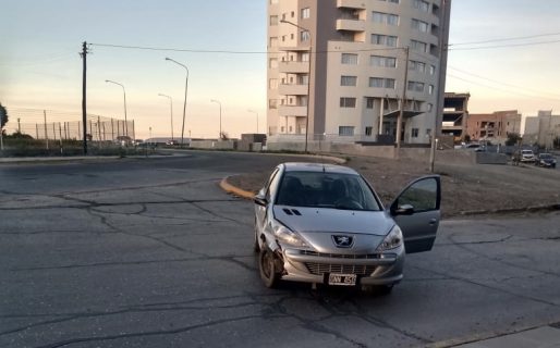 Derrapó con el auto y terminó detenido por pedido de captura y rebeldía