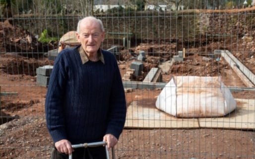 Un jubilado descubrió un palacio medieval en el patio de su casa