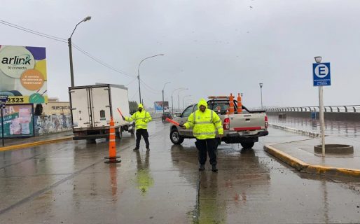 Marejada en Comodoro: Piden transitar con extrema precaución sobre Avenida Ducós
