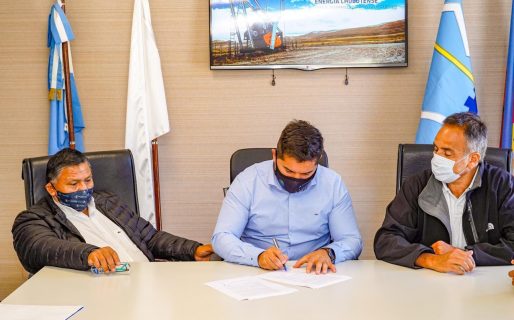 “Trabajamos en generar recursos para la Provincia, los Municipios y las familias petrolera”