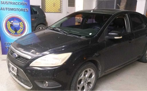 Secuestraron un auto robado y una moto adulterada